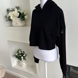 ALO Yoga Black Ribbed Cropped Hoodie Sweater
